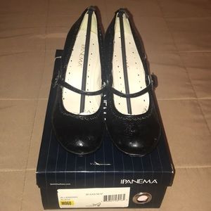 Women’s Shoe